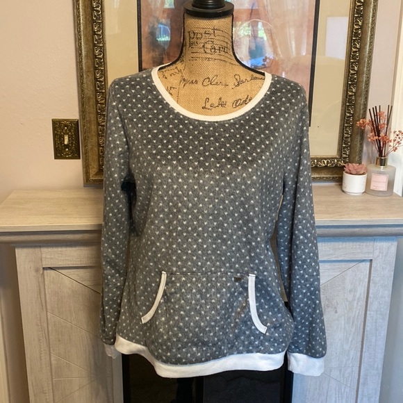Nicole Miller, New York, large gray white hearts, polyester sweater - Picture 1 of 5